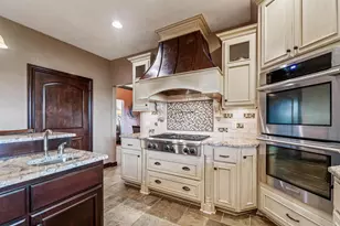 W9071 Black Otter Ct, Hortonville, WI 54944 - Photo 14