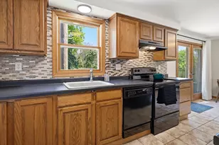 2828 Acorn Rd, Neenah, WI 54956 - Photo 8
