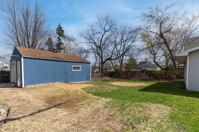 29 W Tennessee Avenue, Oshkosh, WI 54901 - Photo 20