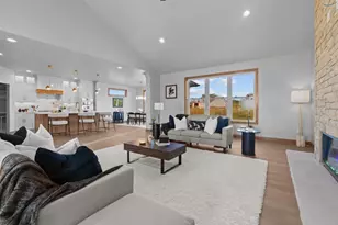 266 E Sweetwater Way, Appleton, WI 54913 - Photo 10