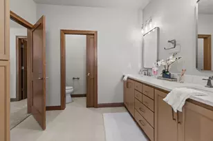 266 E Sweetwater Way, Appleton, WI 54913 - Photo 40