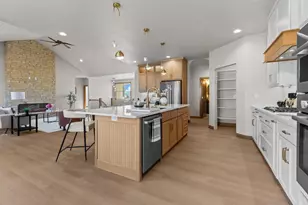 266 E Sweetwater Way, Appleton, WI 54913 - Photo 20