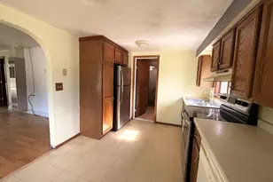 2056 Newberry Ave, Green Bay, WI 54302 - Photo 4