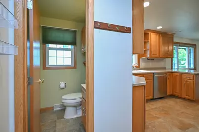 318 Westplain Drive, Green Bay, WI 54303 - Photo 12