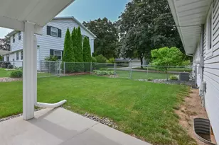 318 Westplain Dr, Green Bay, WI 54303 - Photo 26