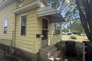 2504 15th Ave, Menominee, MI 49858 - Photo 2