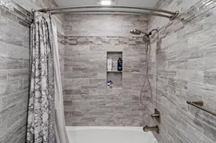 2447 Parkwood Dr, Green Bay, WI 54304 - Photo 32