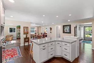 2447 Parkwood Dr, Green Bay, WI 54304 - Photo 8