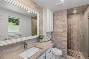 2447 Parkwood Dr, Green Bay, WI 54304 - Photo 38