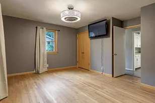 207 Crescent Dr, Neenah, WI 54956 - Photo 24