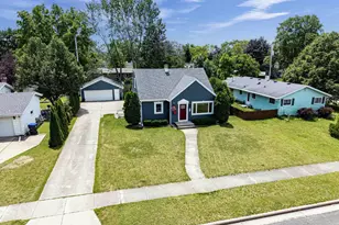 207 Crescent Dr, Neenah, WI 54956 - Photo 48