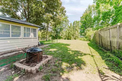 702 W 11th Avenue, Oshkosh, WI 54902 - Photo 20