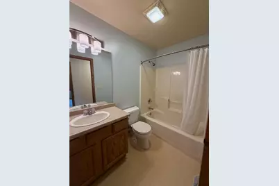 1190 Freedom Avenue, Oshkosh, WI 54901 - Photo 10