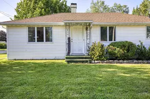 335 Front St, Pulaski, WI 54162 - Photo 2
