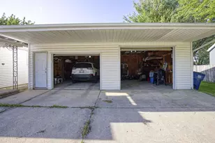 335 Front St, Pulaski, WI 54162 - Photo 24