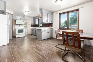 335 Front St, Pulaski, WI 54162 - Photo 10