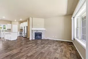 2948 Chrystella Dr, Menasha, WI 54952 - Photo 4