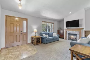 W6432 Rocky Mountain Dr, Greenville, WI 54942 - Photo 8