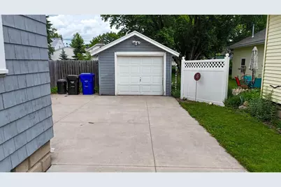 1210 W Packard Street, Appleton, WI 54914 - Photo 2