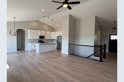 N8843 Killarney Way, Sherwood, WI 54952 - Photo 6