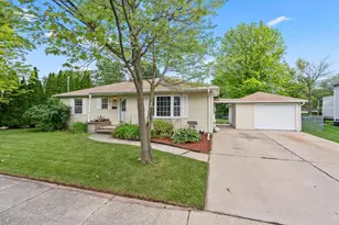 841 Sheboygan St, Menasha, WI 54952 - Photo 2