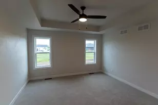 W5890 Edgewood Dr, Menasha, WI 54952 - Photo 20