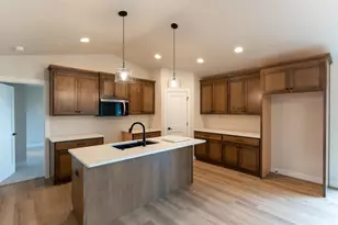 W5890 Edgewood Dr, Menasha, WI 54952 - Photo 2