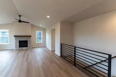 W5890 Edgewood Drive, Menasha, WI 54952 - Photo 6