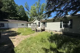 W12628 Leopolis Rd, Leopolis, WI 54948 - Photo 22