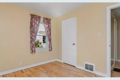 833 N Buchanan Street, Green Bay, WI 54303 - Photo 20