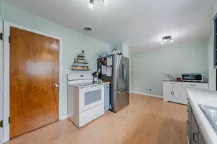 278 E 9th St, Fond du Lac, WI 54935 - Photo 10
