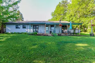 E5622 Waukaunaka St, Weyauwega, WI 54983 - Photo 4