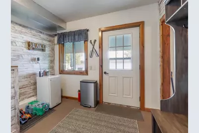 E5622 Waukaunaka Street, Weyauwega, WI 54983 - Photo 14