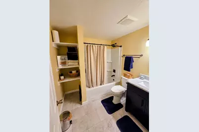 831 S Baird Street, Green Bay, WI 54301 - Photo 8
