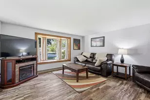 1530 Glen Rd, Green Bay, WI 54313 - Photo 4