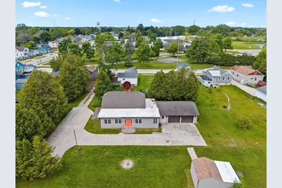1411 School Street, Two Rivers, WI 54241 - Photo 2