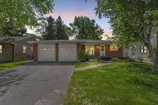 121 Hudson St, Green Bay, WI 54303 - Photo 2