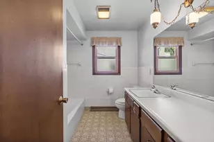 121 Hudson St, Green Bay, WI 54303 - Photo 18