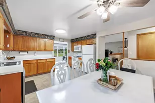 2400 S Ridge Rd, Green Bay, WI 54304 - Photo 14