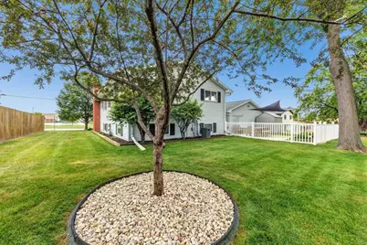 2400 S Ridge Road, Green Bay, WI 54304 - Photo 8