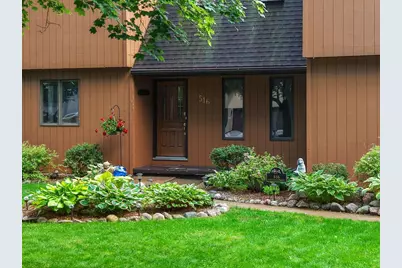 516 E Eagle Terrace, Green Bay, WI 54313 - Photo 4