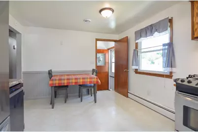 614 Karl Street, Green Bay, WI 54301 - Photo 8