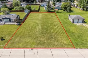 1340 Perrot St, Green Bay, WI 54302 - Photo 1