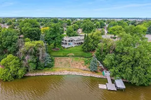 2281 Lost Dauphin Rd, De Pere, WI 54115 - Photo 2