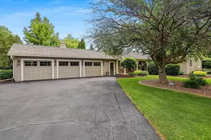 2281 Lost Dauphin Rd, De Pere, WI 54115 - Photo 52