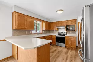 2615 W Sunnyview Cir, Appleton, WI 54914 - Photo 12