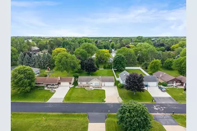2615 W Sunnyview Circle, Appleton, WI 54914 - Photo 6