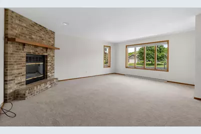 2615 W Sunnyview Circle, Appleton, WI 54914 - Photo 18