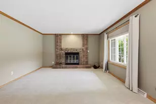 2900 E Lourdes Dr, Appleton, WI 54915 - Photo 4