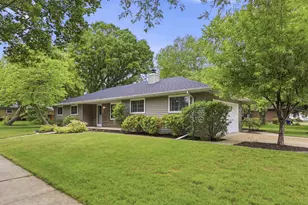 2900 E Lourdes Dr, Appleton, WI 54915 - Photo 2